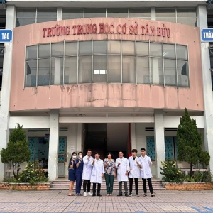 hinh-anh-doi-ngu-phong-kham