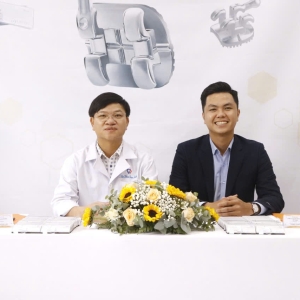 le-ky-ket-600-bo-mac-cai-aria-cua-cty-viet-dang-va-nha-khoa-dan-anh